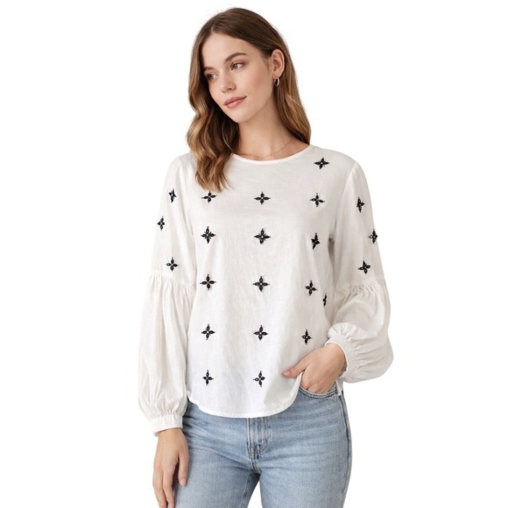 GAP Women White Long Sleeve Butterfly Embroidered Top M Bohemian Festival‎ 50-35